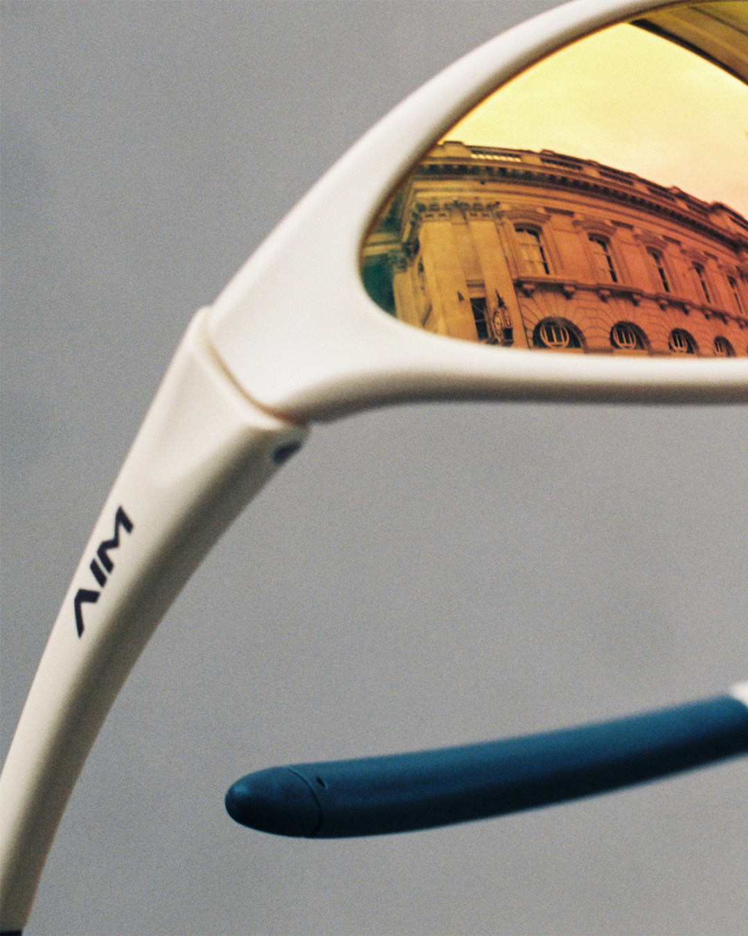 AIM Sunnies - London Gold Heat